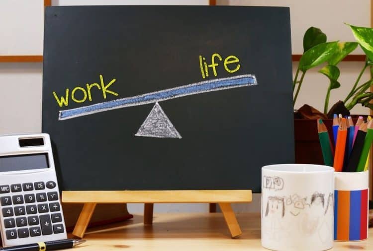 10 cách giảm stress công việc giúp bạn cân bằng cuộc sống