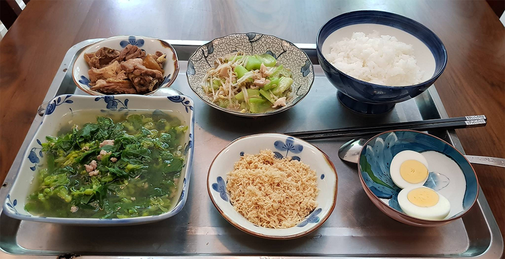 10 loại thực phẩm lợi sữa cho mẹ sau sinh