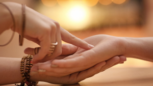 Cách xem chỉ tay cơ bản cho người mới bắt đầu